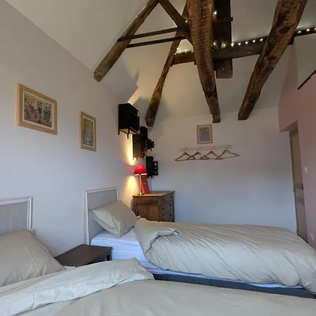 Dependance Du Chateau De Remehan Renovee Avec Gout *