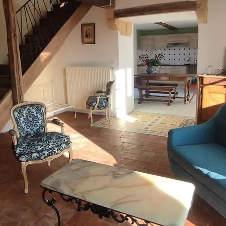 Dependance Du Chateau De Remehan Renovee Avec Gout *