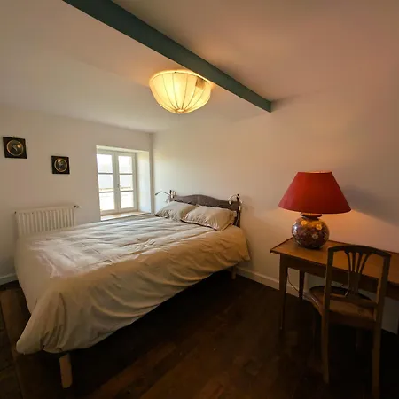 Dependance Du Chateau De Remehan Renovee Avec Gout Pouru-Saint-Remy