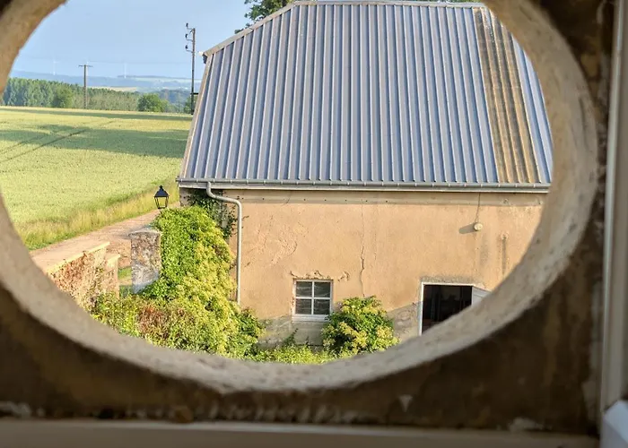 Dependance Du Chateau De Remehan Renovee Avec Gout Tatil Evi *